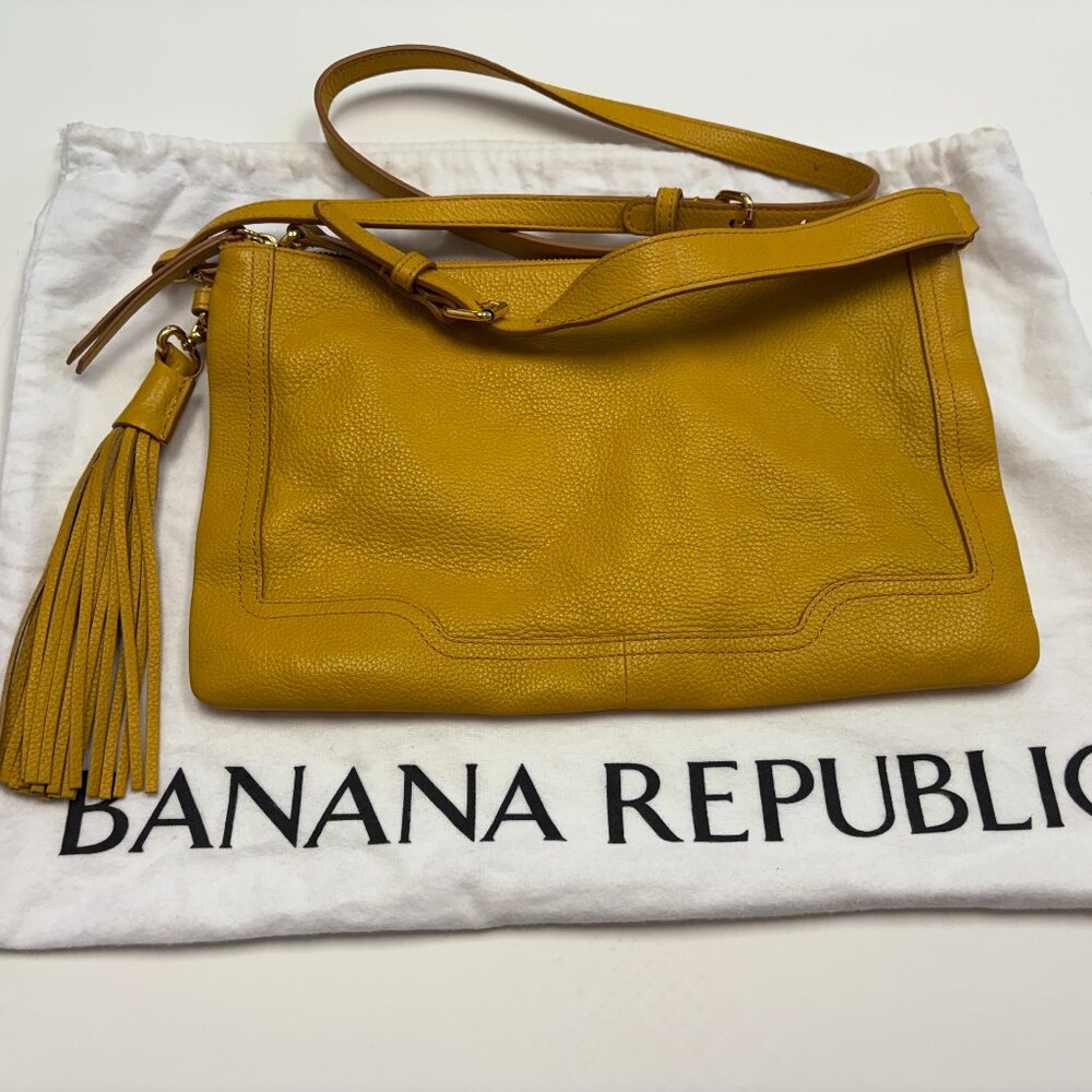 Banana Republic Mustard/Yellow Leather Crossbody Bag w/Tassel